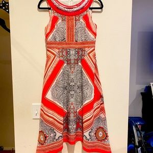 Sandra Darren PRINTED FIT AND FLARE DRESS